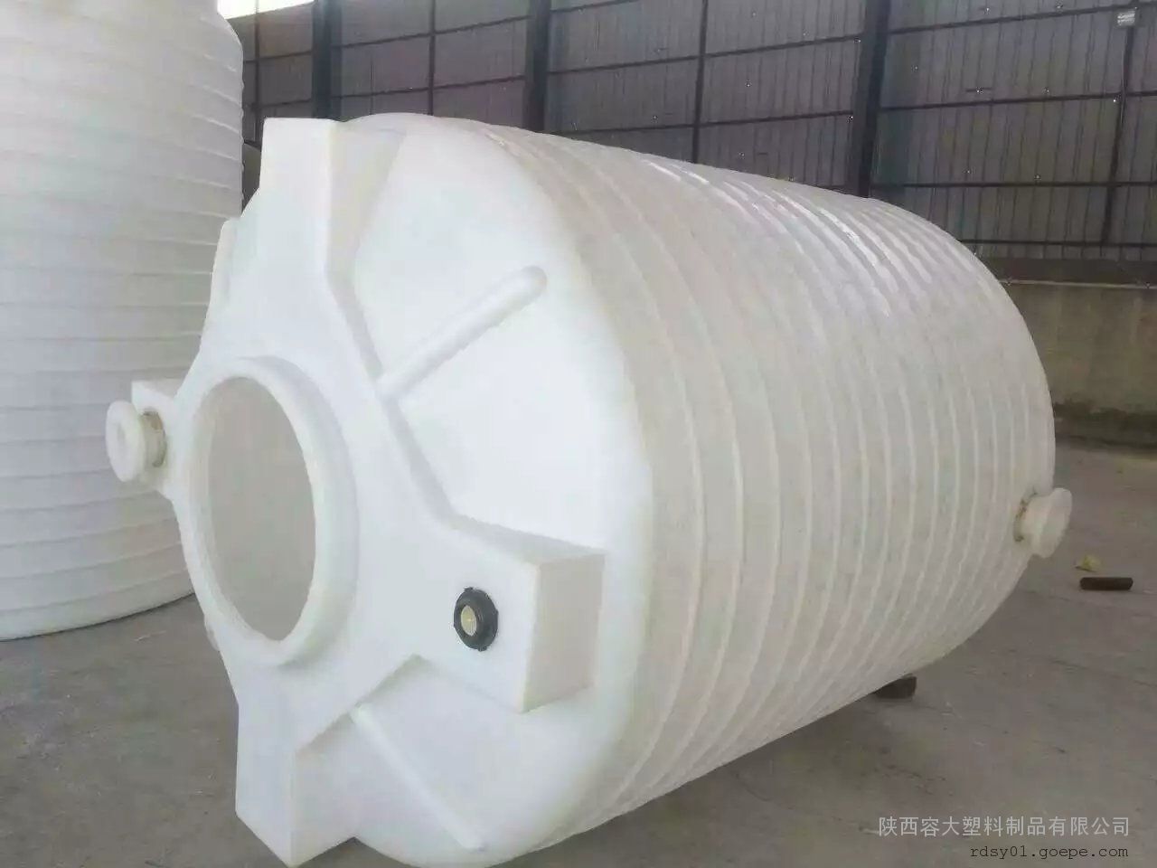 河津10方旋转成型储罐10吨聚羧酸母液罐厂家